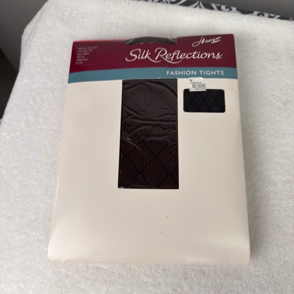 Hanes Silk Reflections Fashion Tights Argyle Texture Control Top Coffee Bean EF